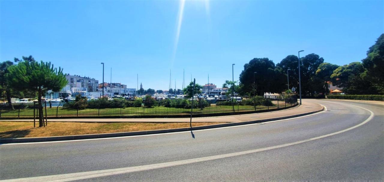 Apartment Fain - Private Parking Zadar Exteriör bild